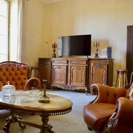 Chateau De Sienne Proche Avignon Orange 7 Piscine Riviere Chusclan